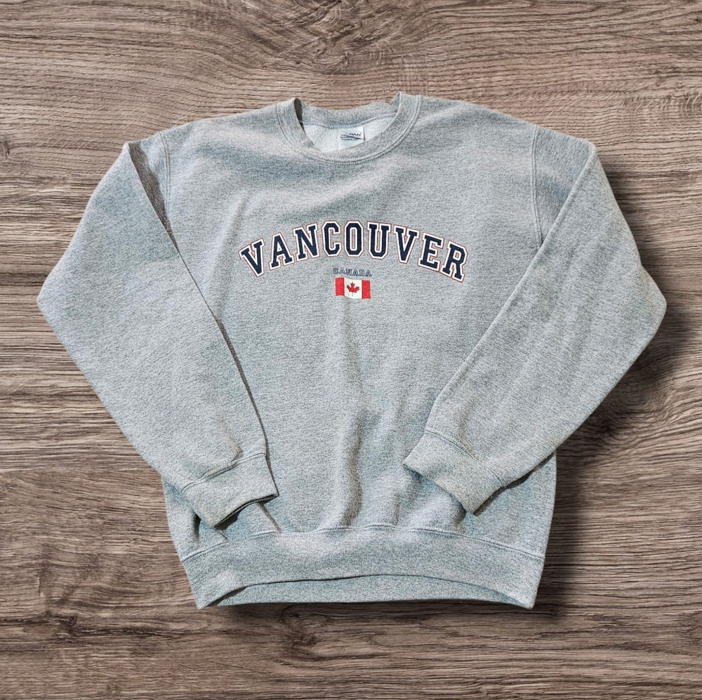 Vancouver Canada Sweatshirt Small Crewneck Sweater